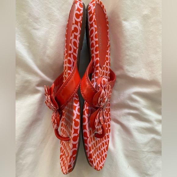 Coach Pattey Logo Flat Sandal with Flower Detailing size6.5 red/pink - Picture 7 of 10